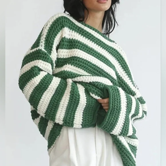 Striped  Women's Boat Neck Sweater New - Picture 1 of 5